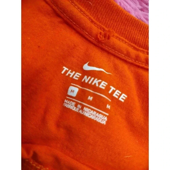 Nike Houston Astros MLB Hustle Town 2019 World Series T-Shirt Men's Medium - Picture 4 of 5